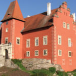 Červená Lhota - renesanční vodní zámek